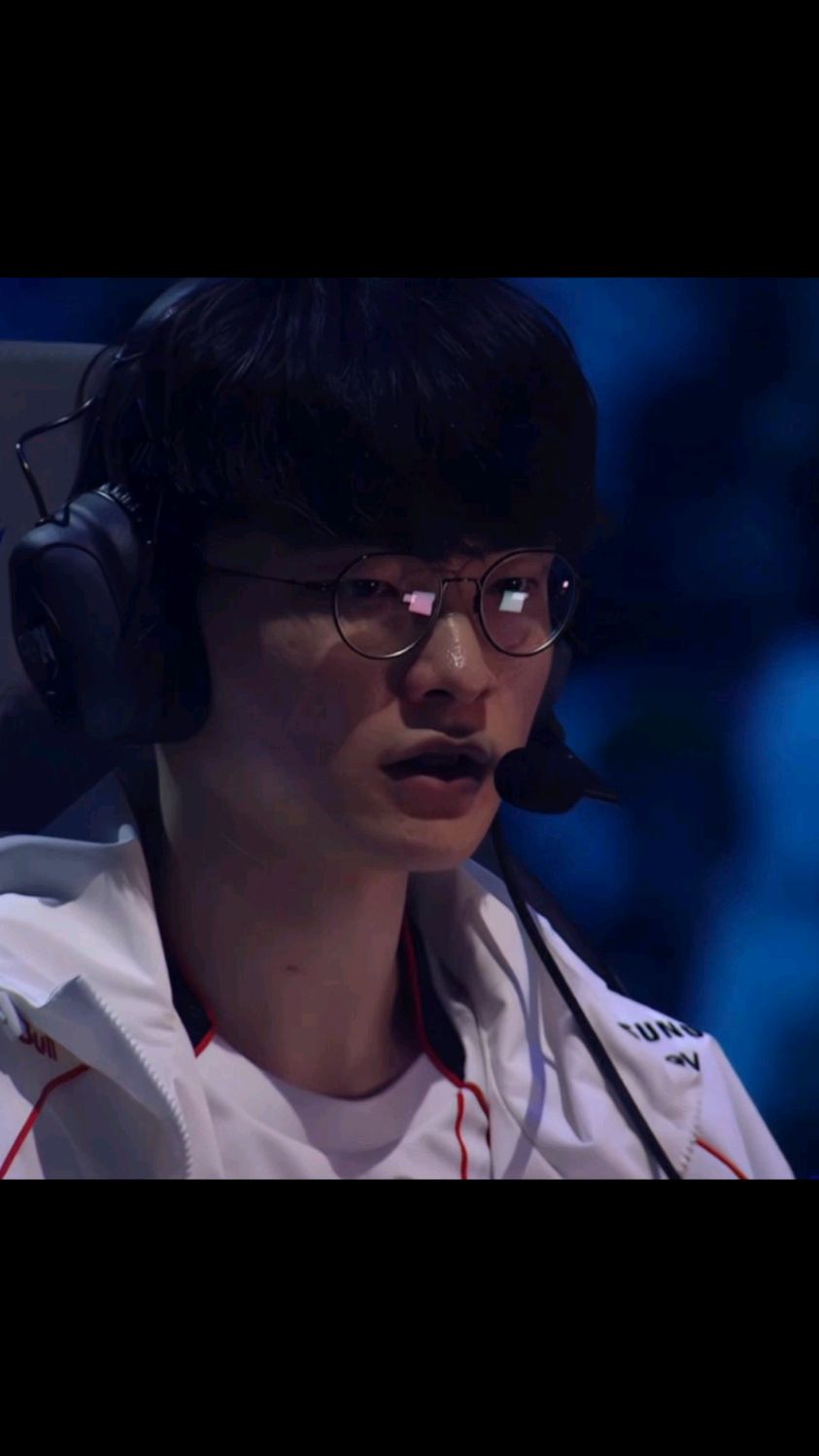 《Faker:十年电竞,传奇仍在续写》的简单介绍 《Faker:十年电竞,传奇仍在续写》的简单介绍