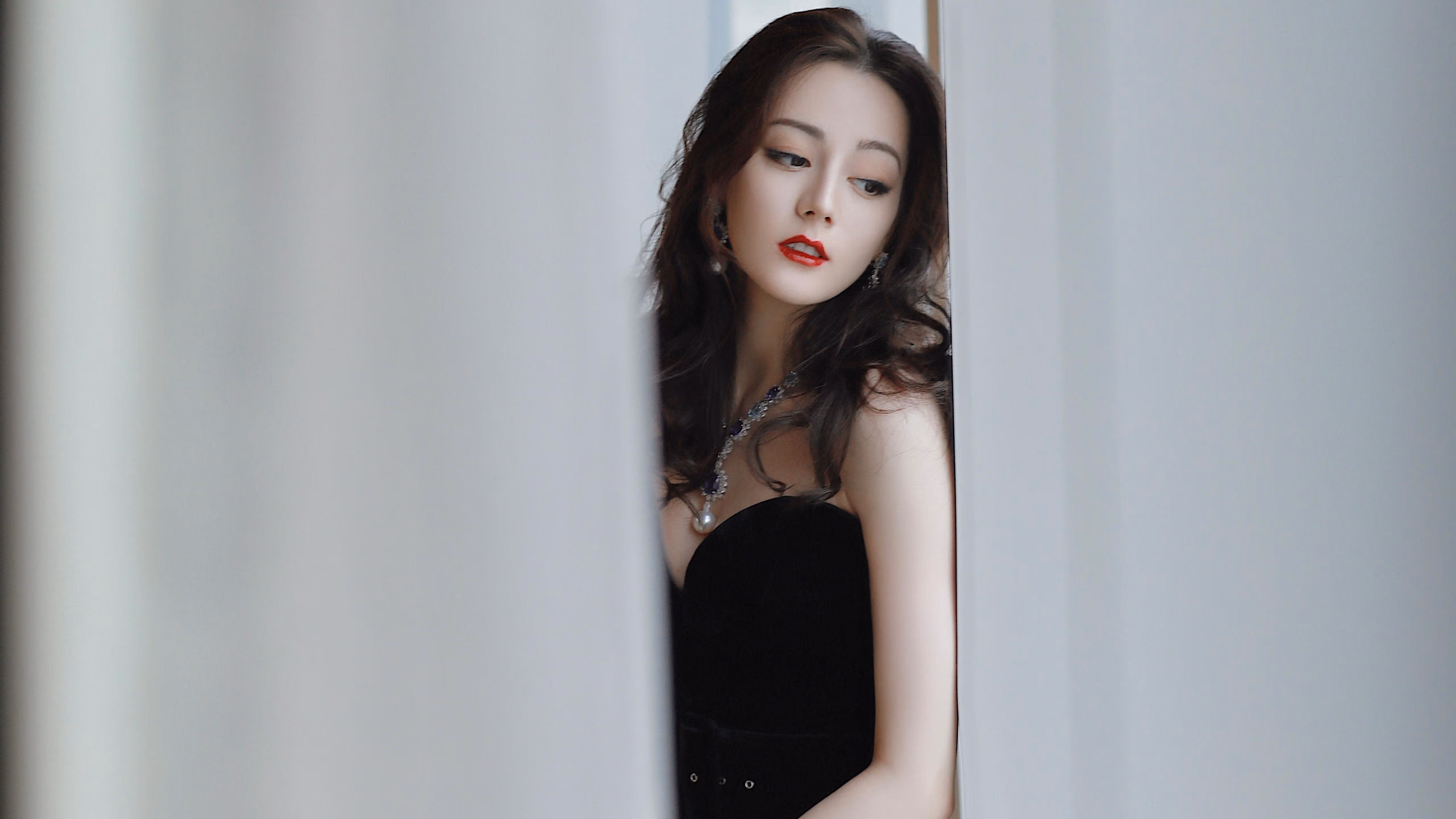 爱游戏平台-英格兰众志成城，战胜舆论压力，英格兰期盼人人恪尽职守