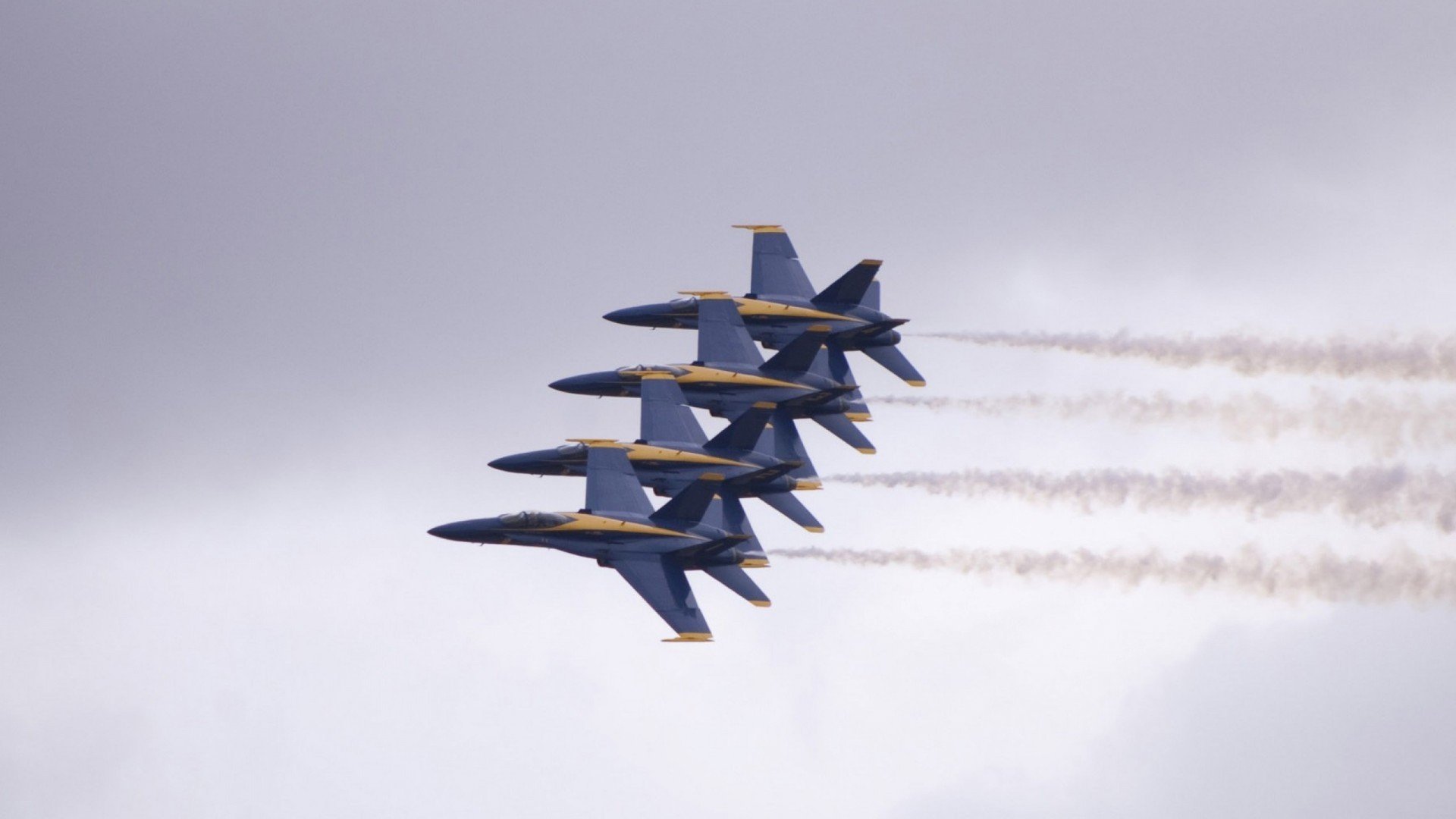 电竞比赛中的运气因素：随机性与策略性