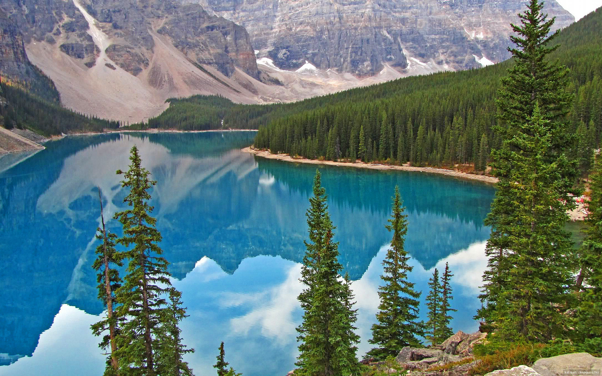 AYX GAME-国家队阵容轮换缺乏稳定结构，国家队转型升级