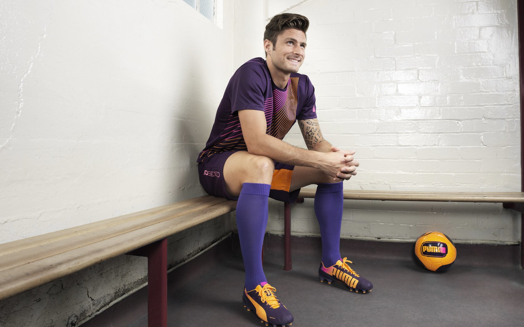 德国队大胜一场,继续稳坐榜首位置,德国队阵容胜率高