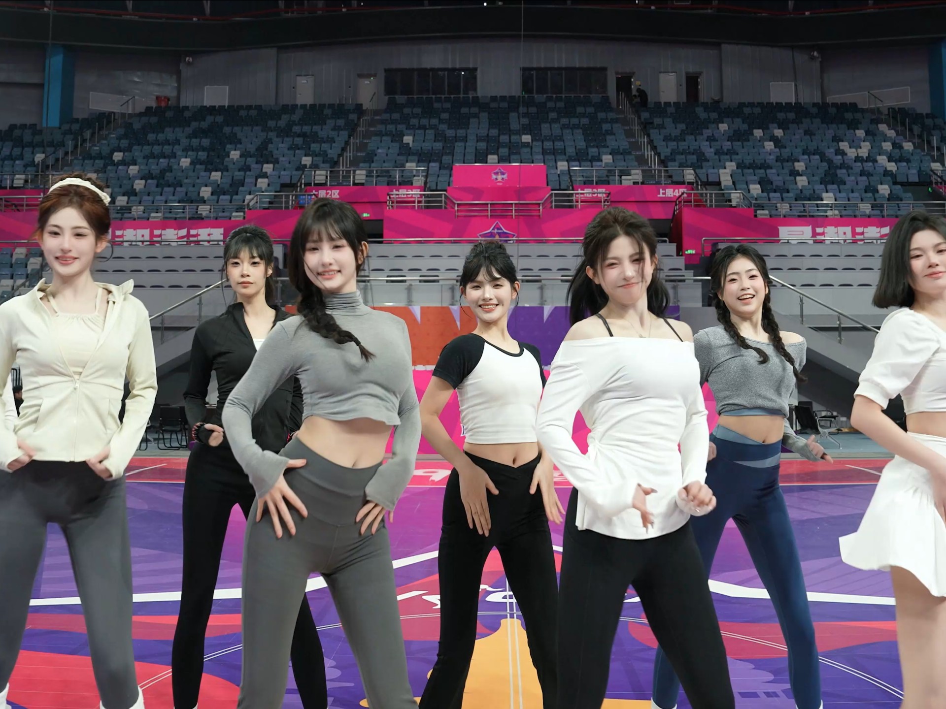 包含爱游戏体育：WCBA联赛的赛事直播：如何提升观赛体验，吸引更多观众？的词条