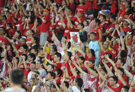 爱游戏体育:中国足球协会“道歉”声明,球迷:道歉有用的话,还要警察干嘛?的简单介绍 爱游戏体育:中国足球协会“道歉”声明,球迷:道歉有用的话,还要警察干嘛?的简单介绍