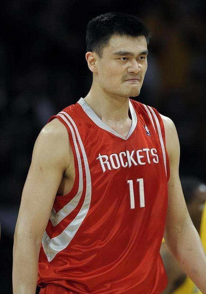 爱游戏体育:中国篮球运动员退役转型:多元选择与挑战的简单介绍 爱游戏体育:中国篮球运动员退役转型:多元选择与挑战的简单介绍