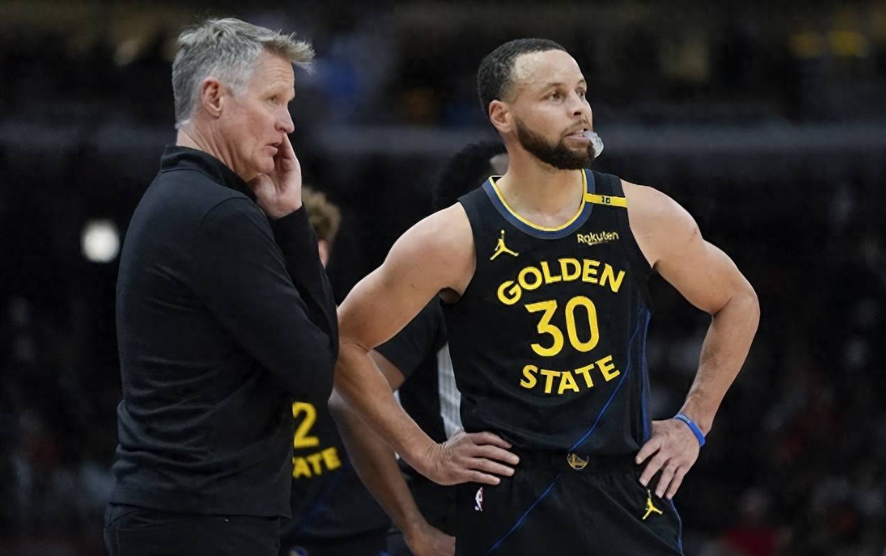 爱游戏app-爱游戏体育：勇士队新赛季战术：科尔强调团队配合和快速轮转的简单介绍