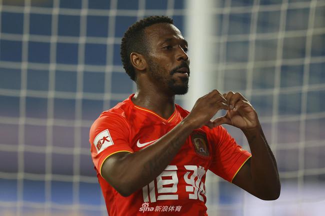 爱游戏娱乐平台-爱游戏体育:归化球员费南多伤病康复训练方案与效果评估的简单介绍